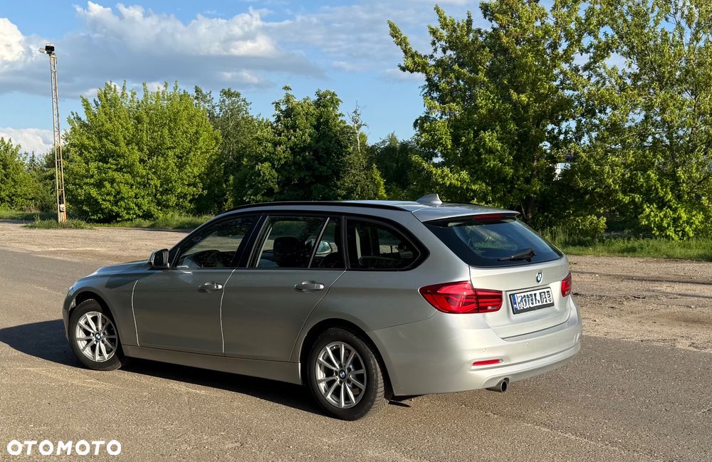 BMW Seria 3 318d - 2