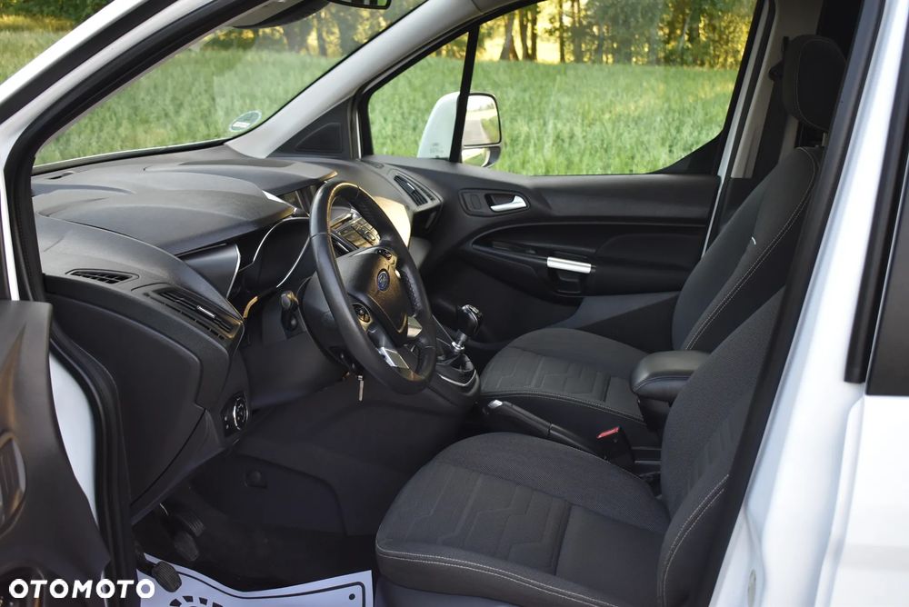 Ford Tourneo Connect - 23