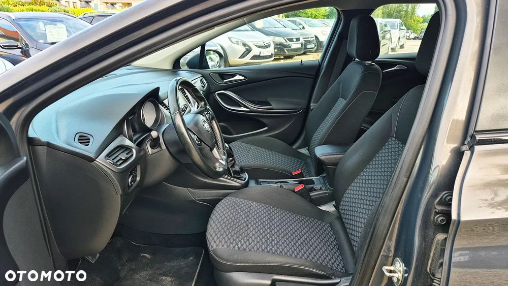 Opel Astra 1.4 Turbo Innovation - 30