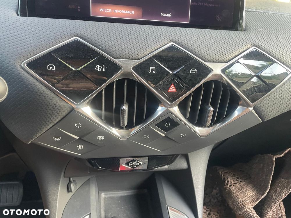 DS Automobiles DS 3 Crossback BlueHDi 130 Antoine de Saint Exupéry - 16