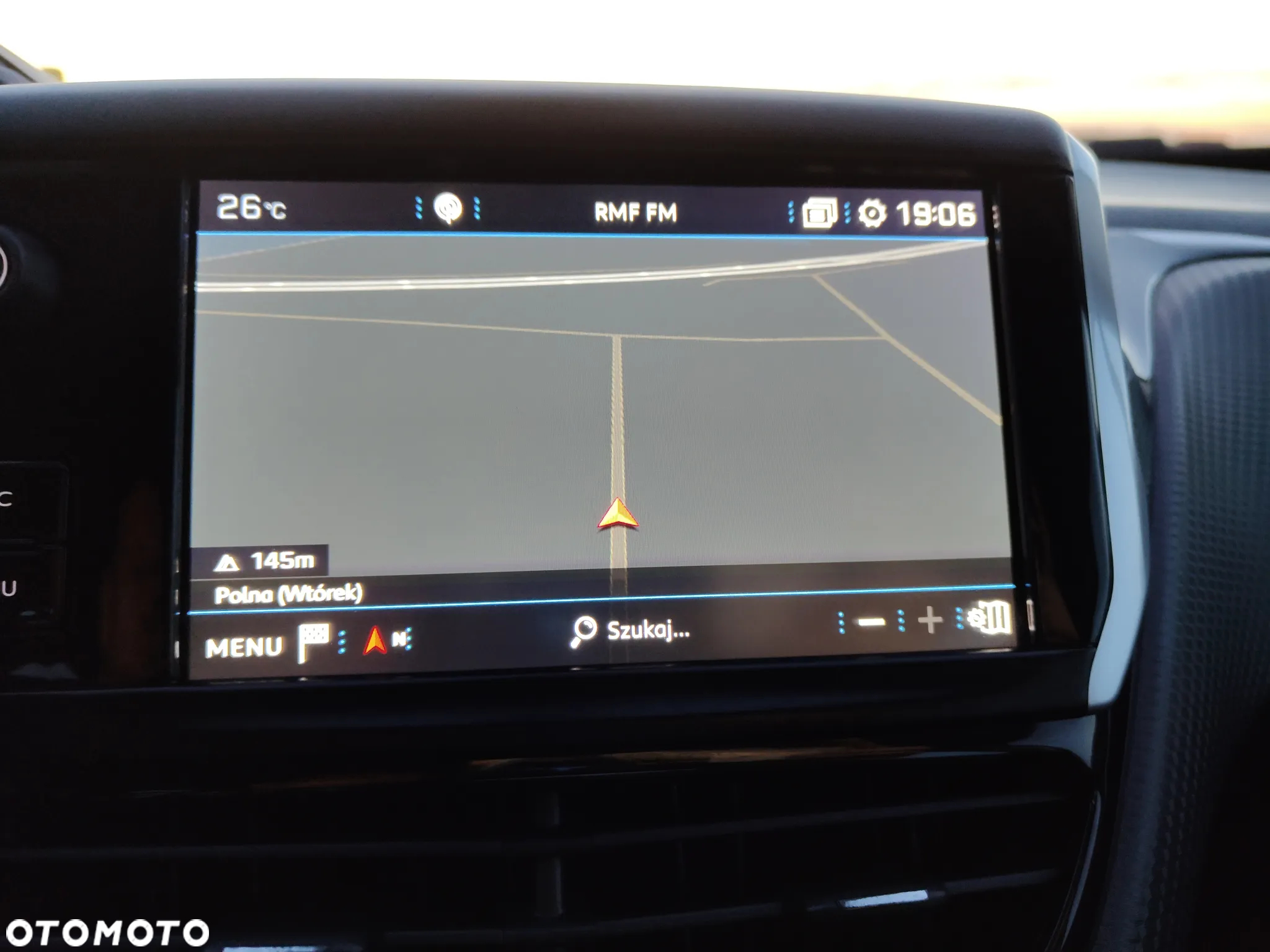 Peugeot 2008 1.2 Pure Tech Allure S&S EAT6 - 17
