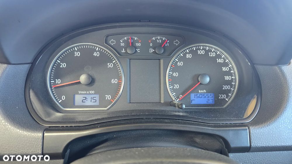 Volkswagen Polo 1.4 Highline - 32
