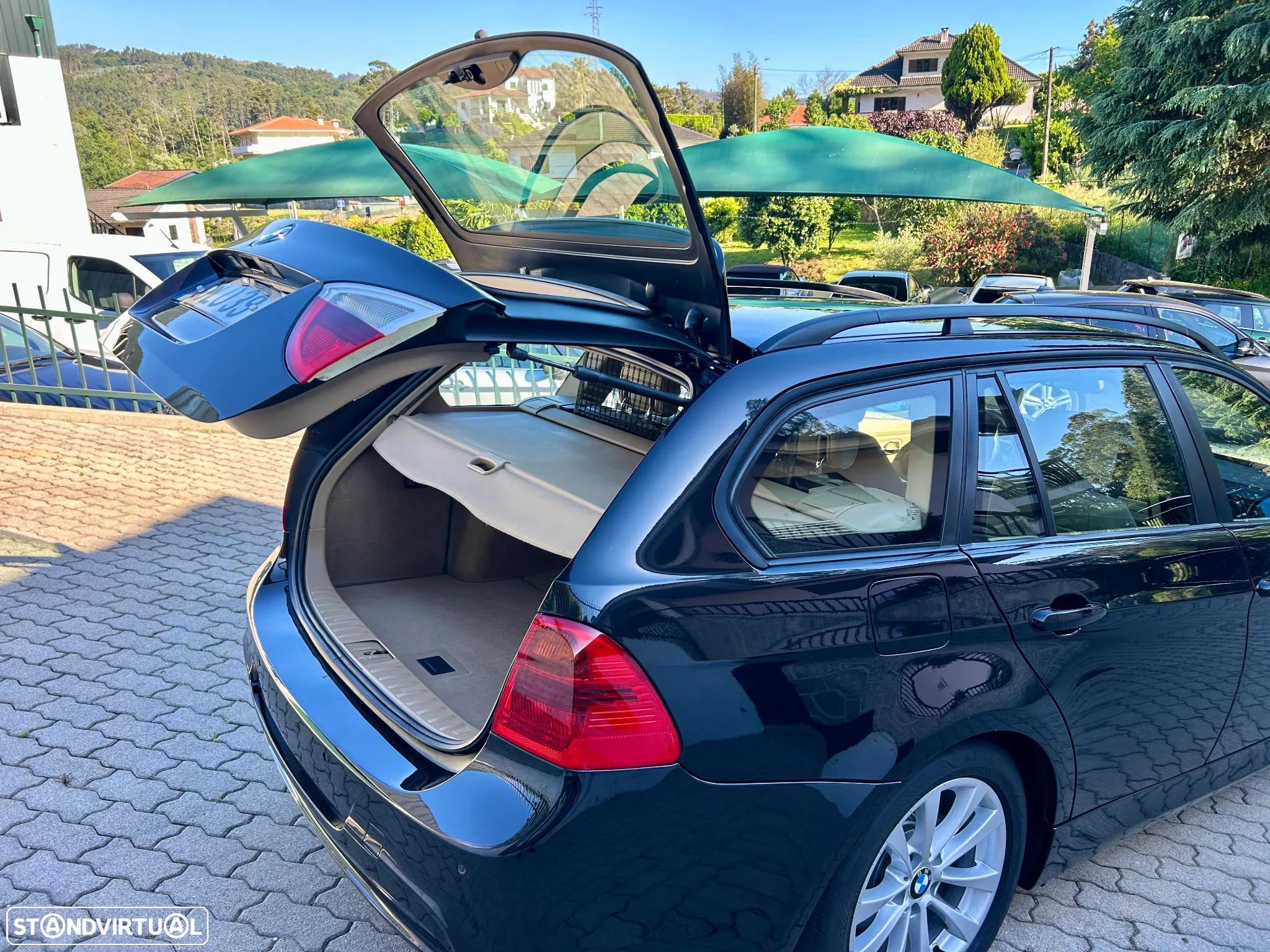 BMW 320 d Touring Navigation Sport - 8