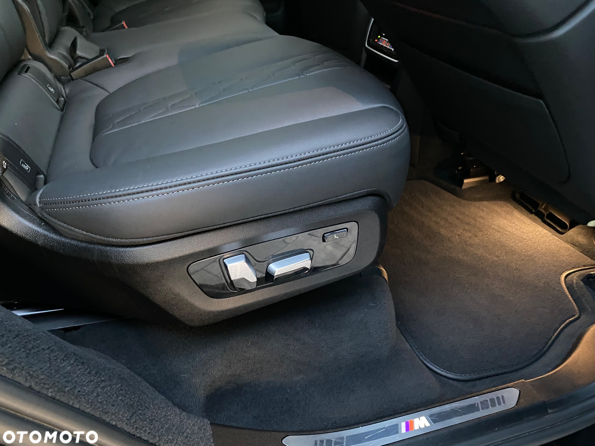 BMW X7 xDrive40d - 34