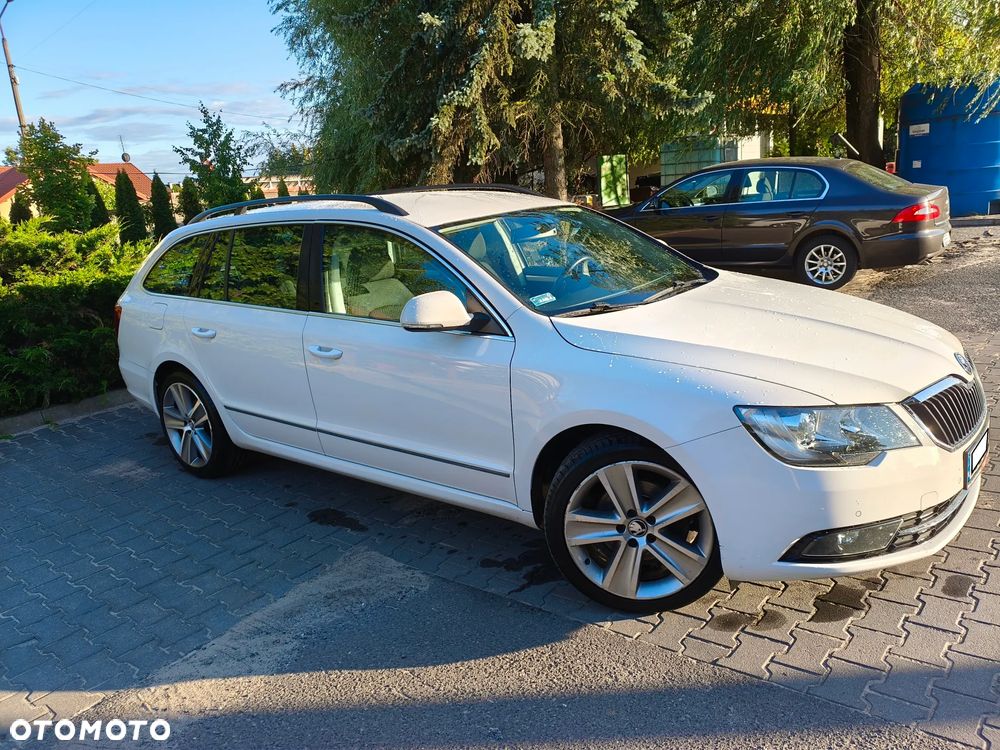Skoda Superb 2.0 TDI Ambition DSG - 3