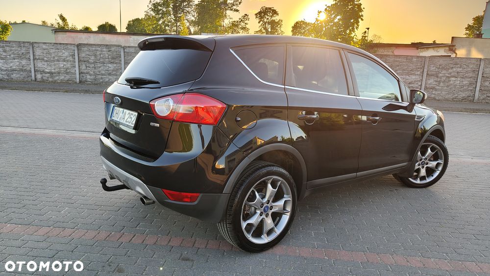 Ford Kuga 2.0 TDCi 2x4 Titanium - 14