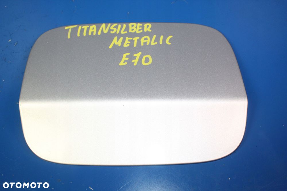 BMW X5 E70 KLAPKA WLEWU PALIWA TITANSILBER - 1