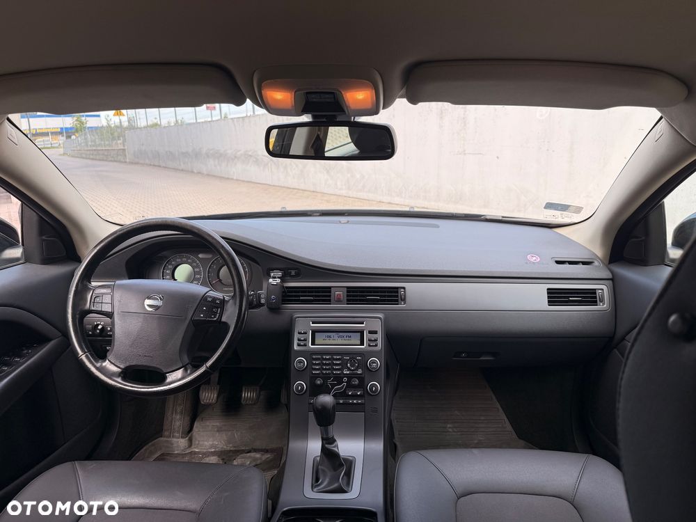Volvo V70 2.0 - 16