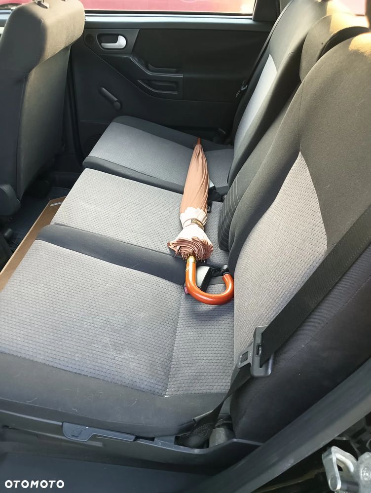 Opel Meriva 1.6 16V Essentia - 9