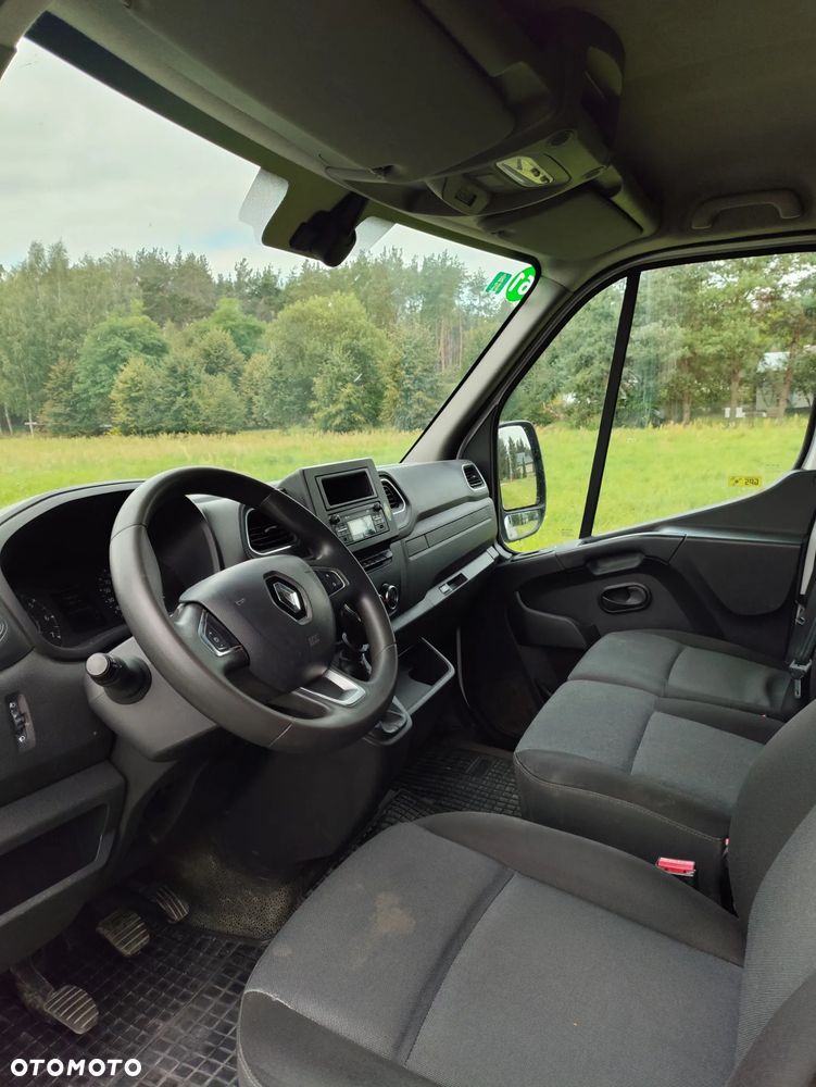 Renault Master 2,3 136KM, brygadówka 7 os. 2020r. - 9