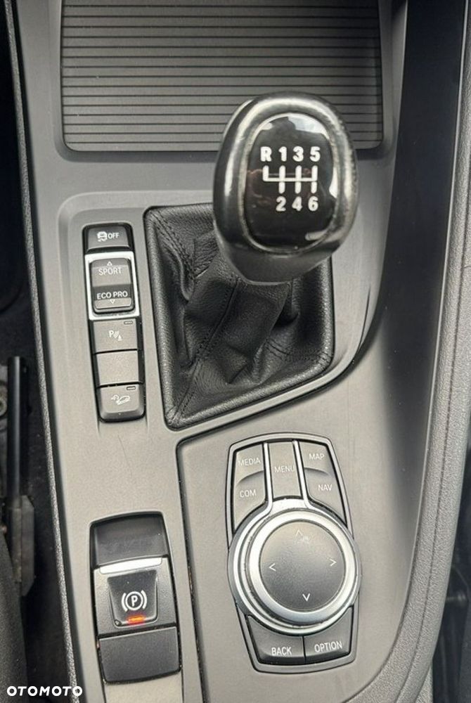 BMW X1 - 15