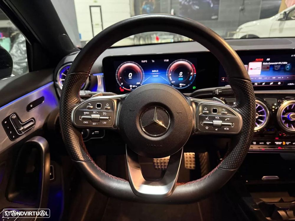 Mercedes-Benz A 250 e AMG Line - 13