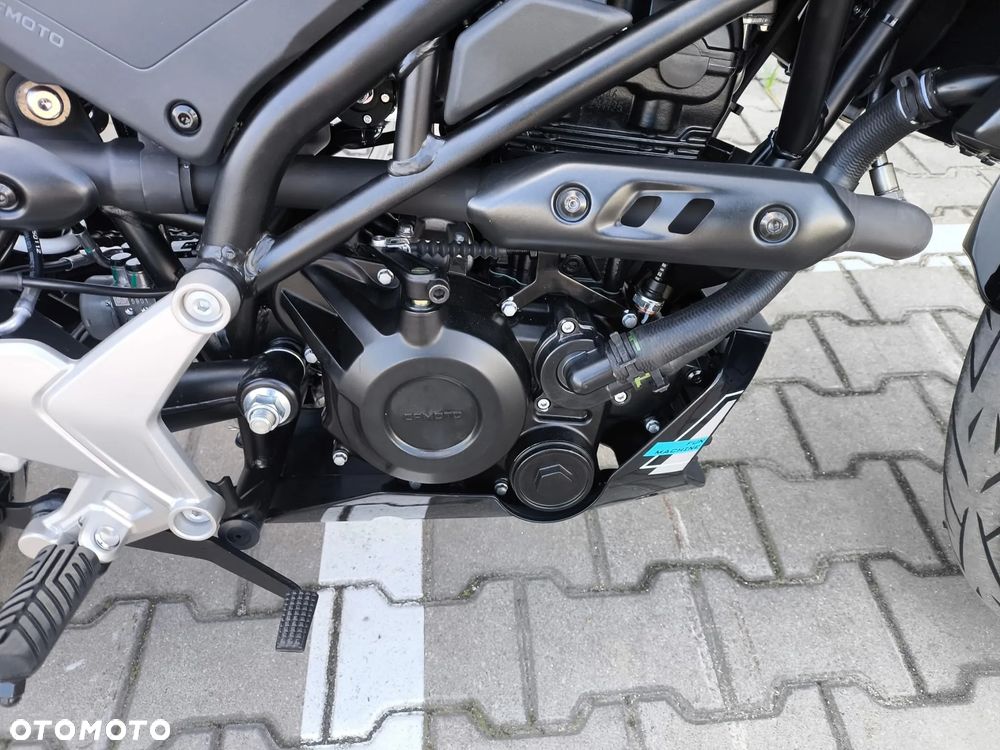 CFMoto NK - 11