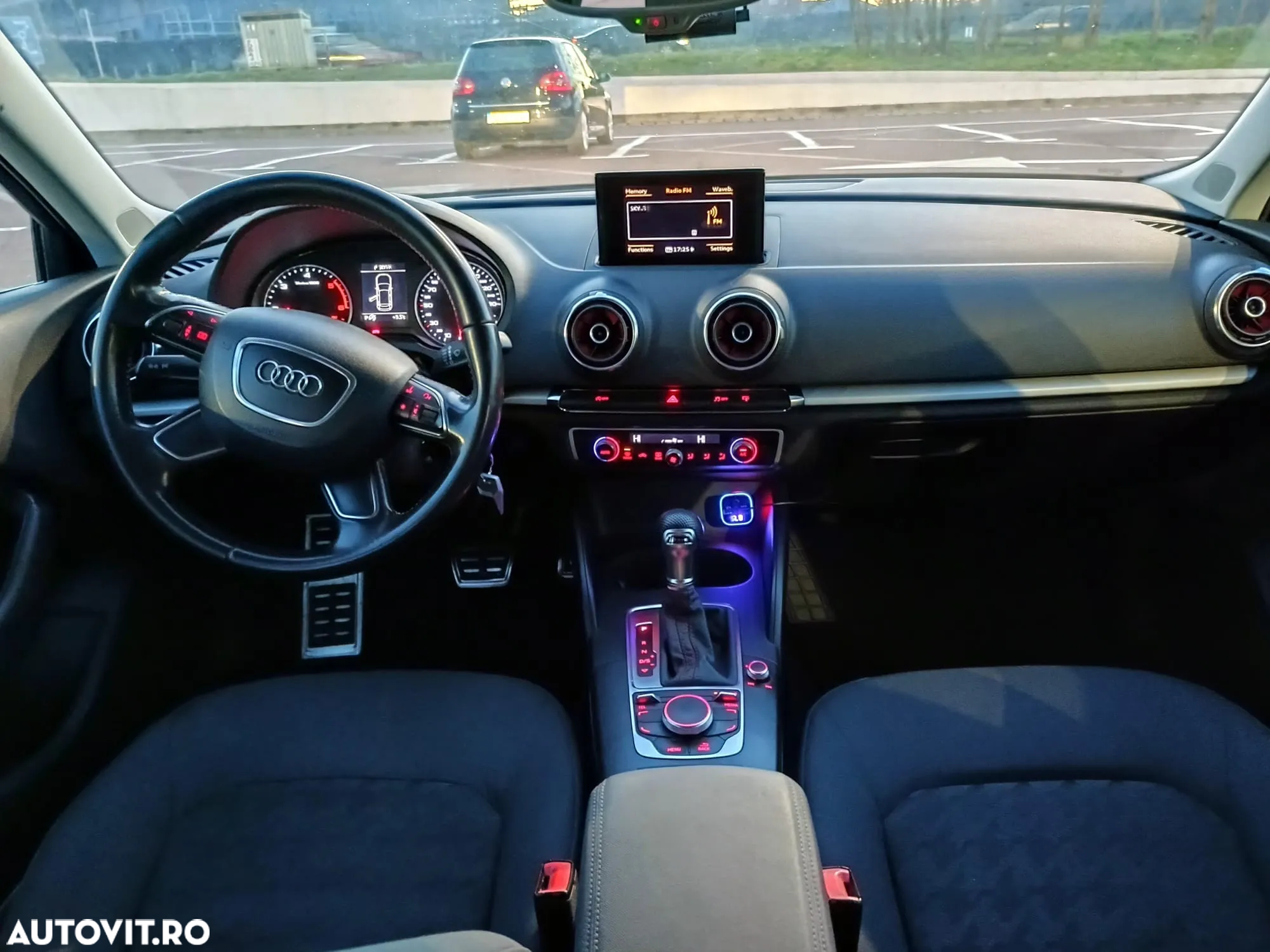 Audi A3 1.6 TDI Stronic Ambition - 5