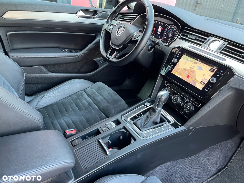 Volkswagen Passat 2.0 TDI SCR (BlueMotion Tech) 4Mot DSG Highline - 17