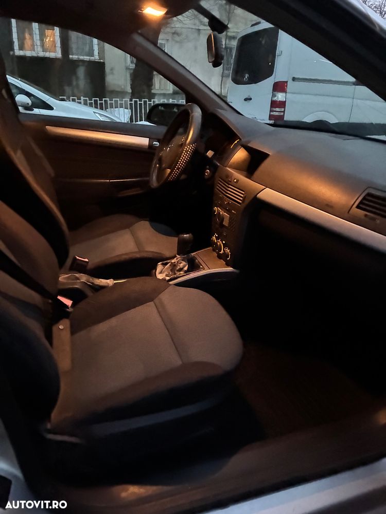 Opel Astra 1.7 CDTi Enjoy - 6