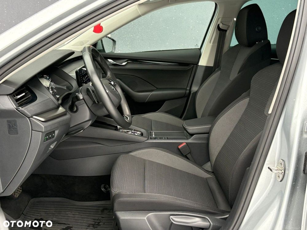 Skoda Octavia 2.0 TDI Ambition DSG - 9