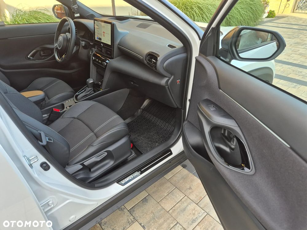 Toyota Yaris Cross - 15