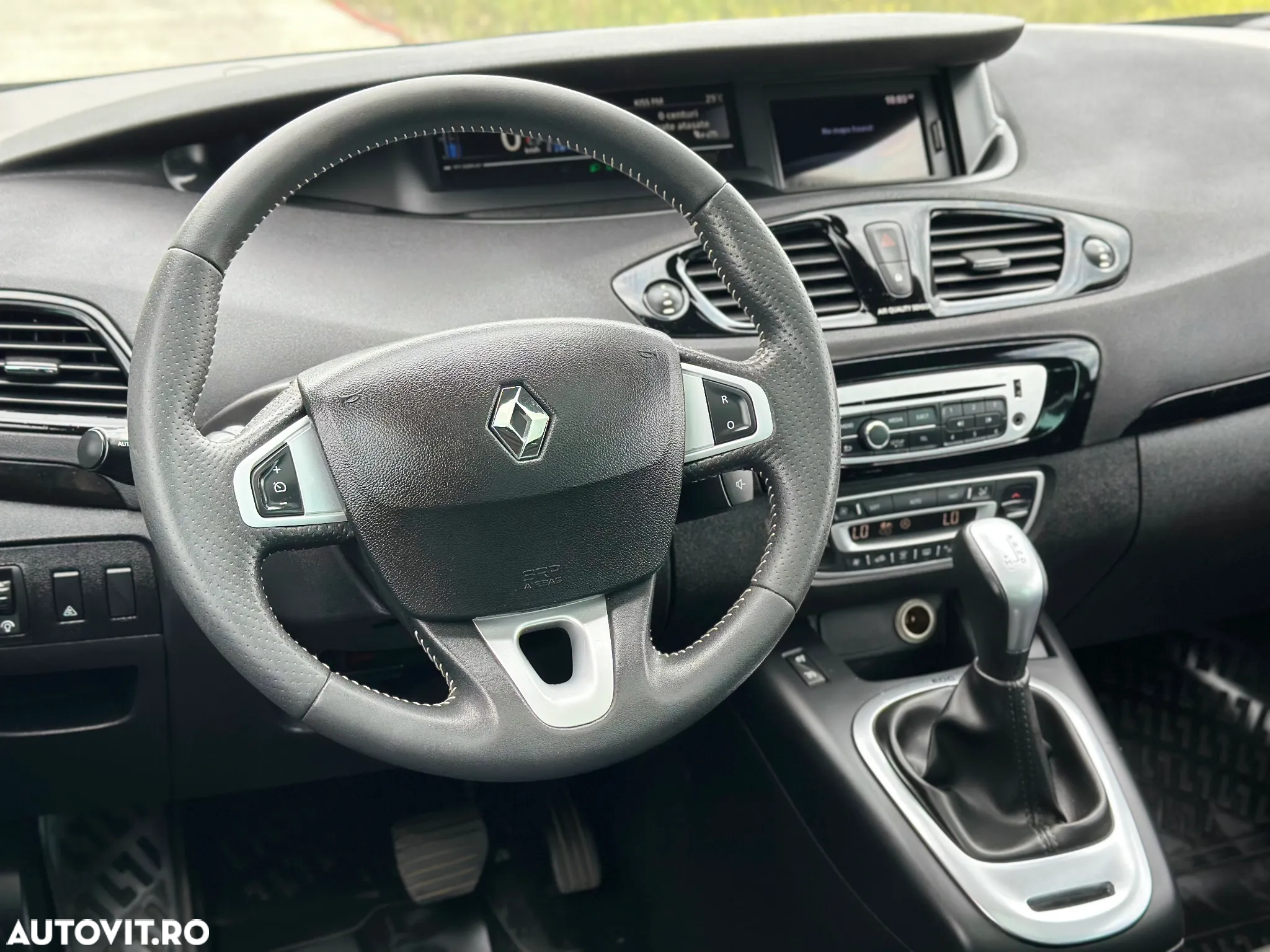 Renault Grand Scenic 1.5 dCi EDC Privilege - 14
