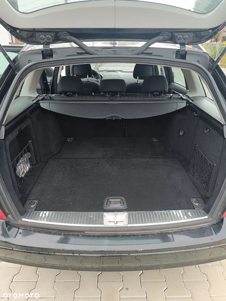 Mercedes-Benz Klasa C 220 CDI DPF BlueEFFICIENCY - 10