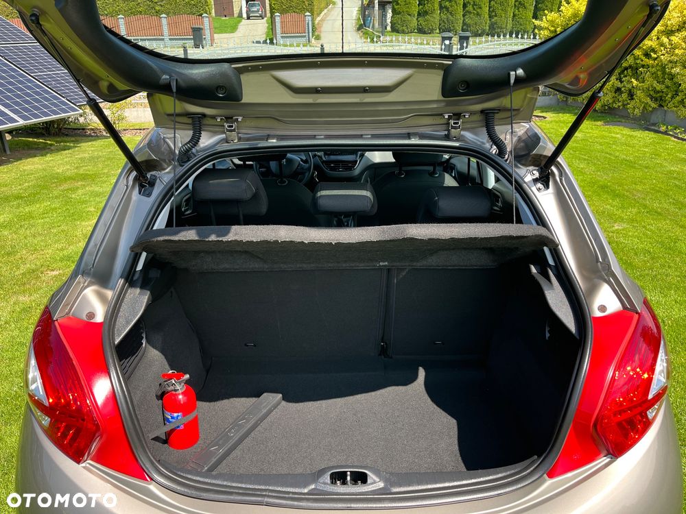 Peugeot 208 1.2 PureTech Style - 13