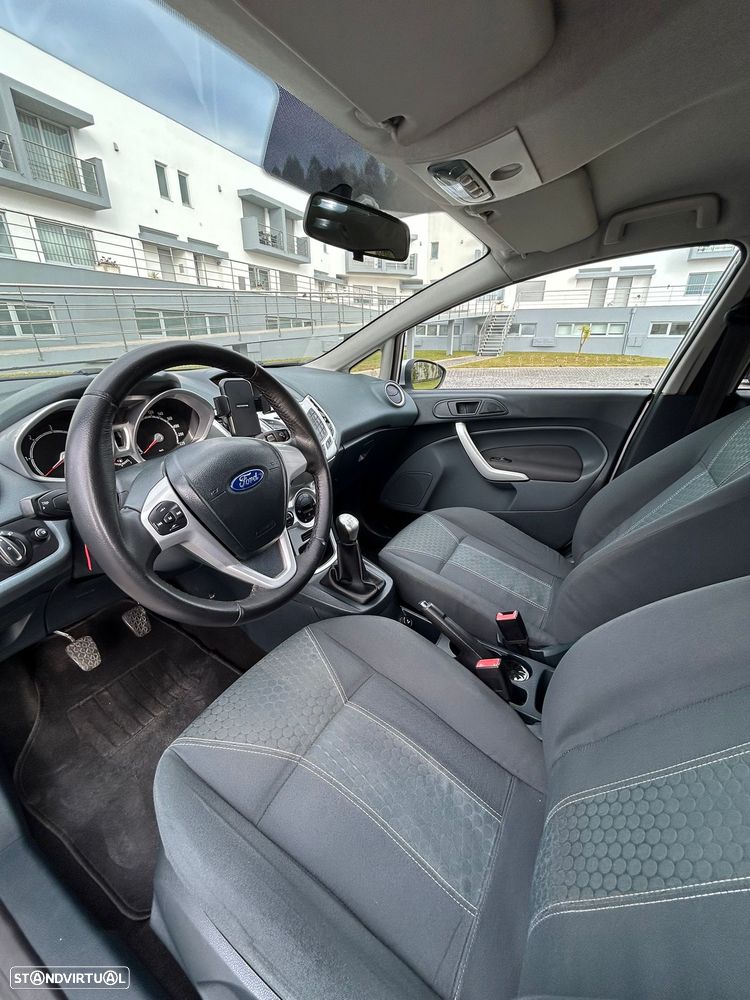 Ford Fiesta 1.4 TDCI Titanium - 4