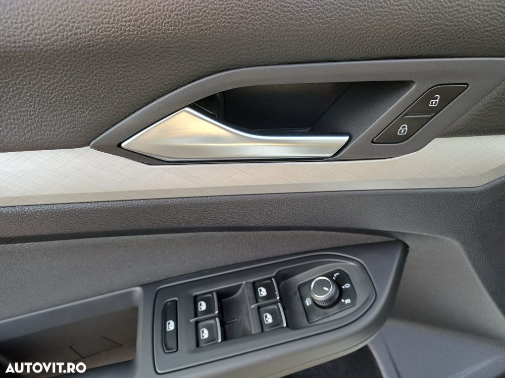 Volkswagen Golf 1.5 TSI ACT Life - 13