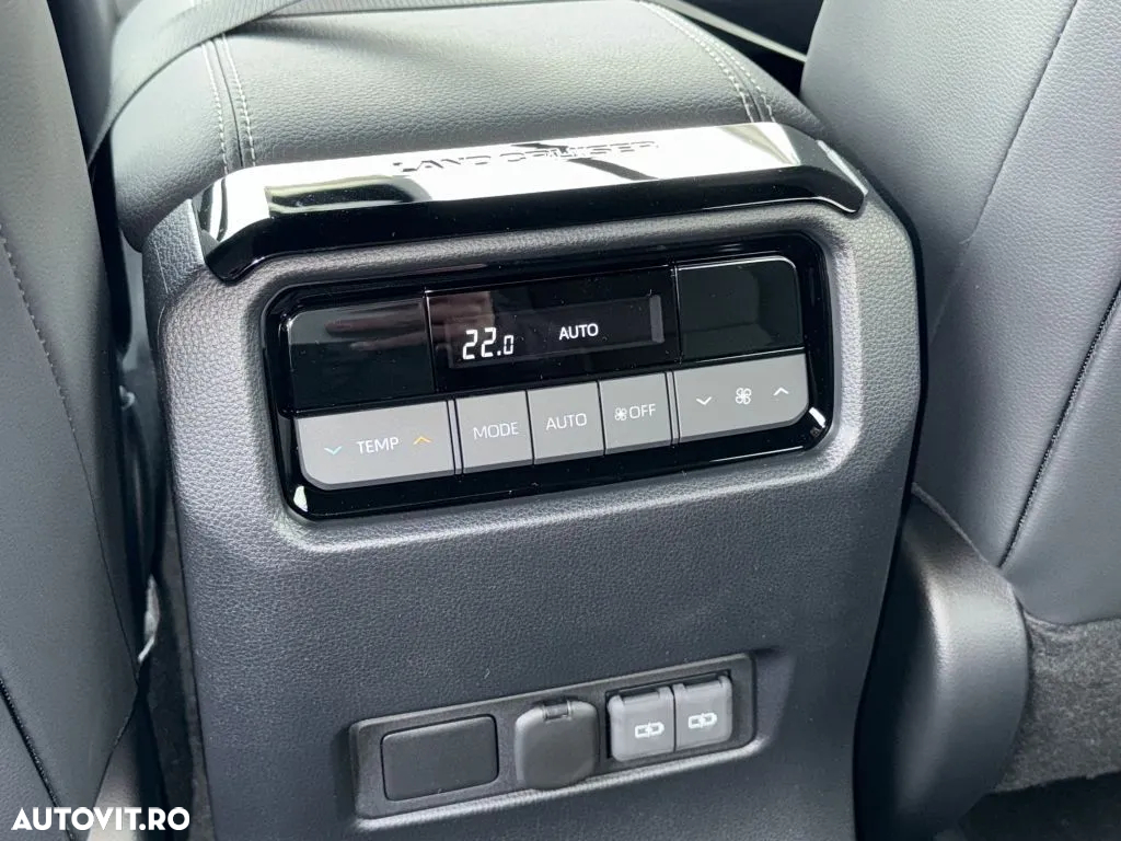 Toyota Land Cruiser 2.8l D-4D 204 CP A/T 7 locuri Executive - 18