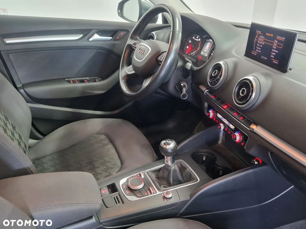 Audi A3 Sportback - 19