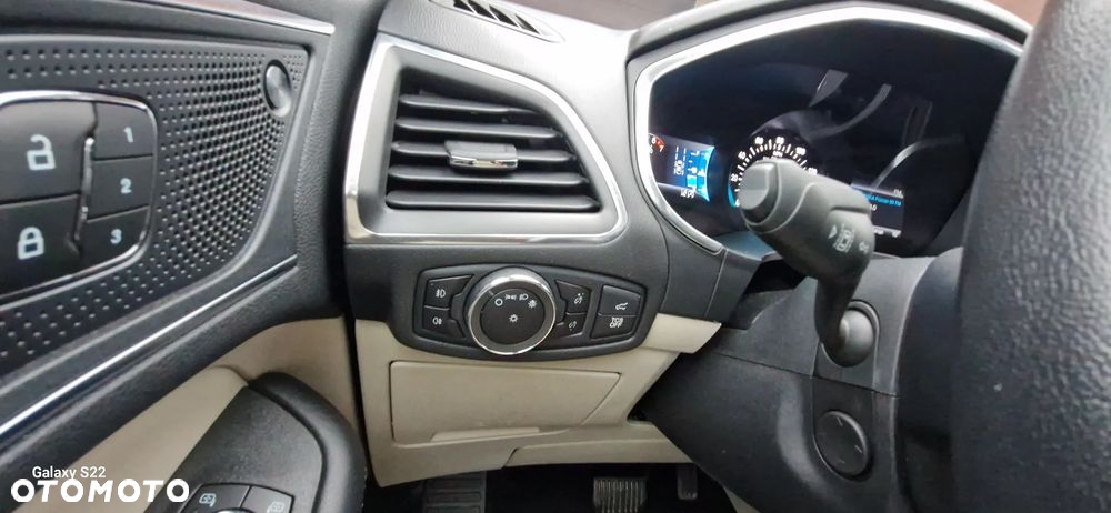 Ford Edge - 11