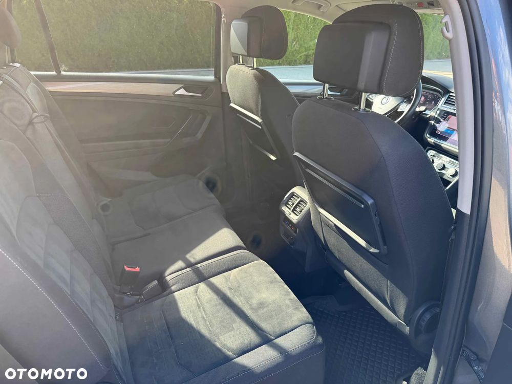 Volkswagen Tiguan 2.0 TDI SCR 4Mot R-Line DSG - 12