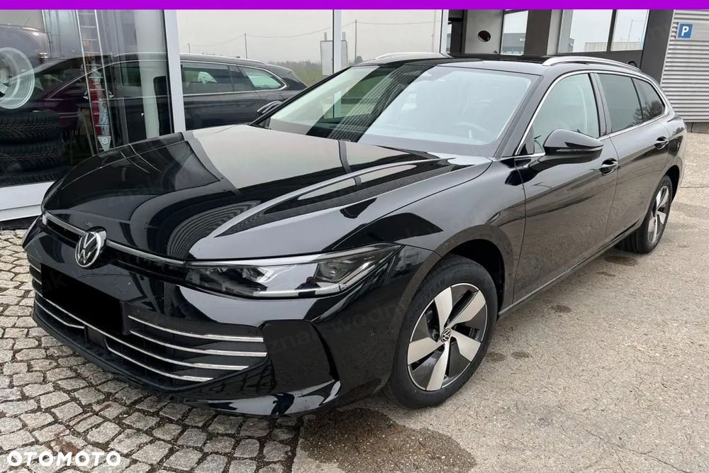 Volkswagen Passat - 1