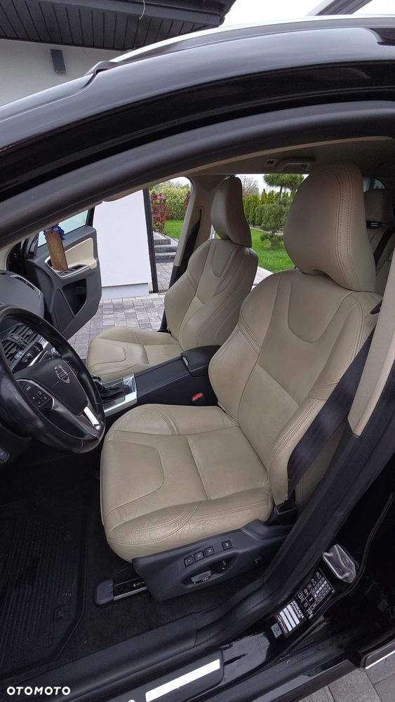 Volvo XC 60 - 19