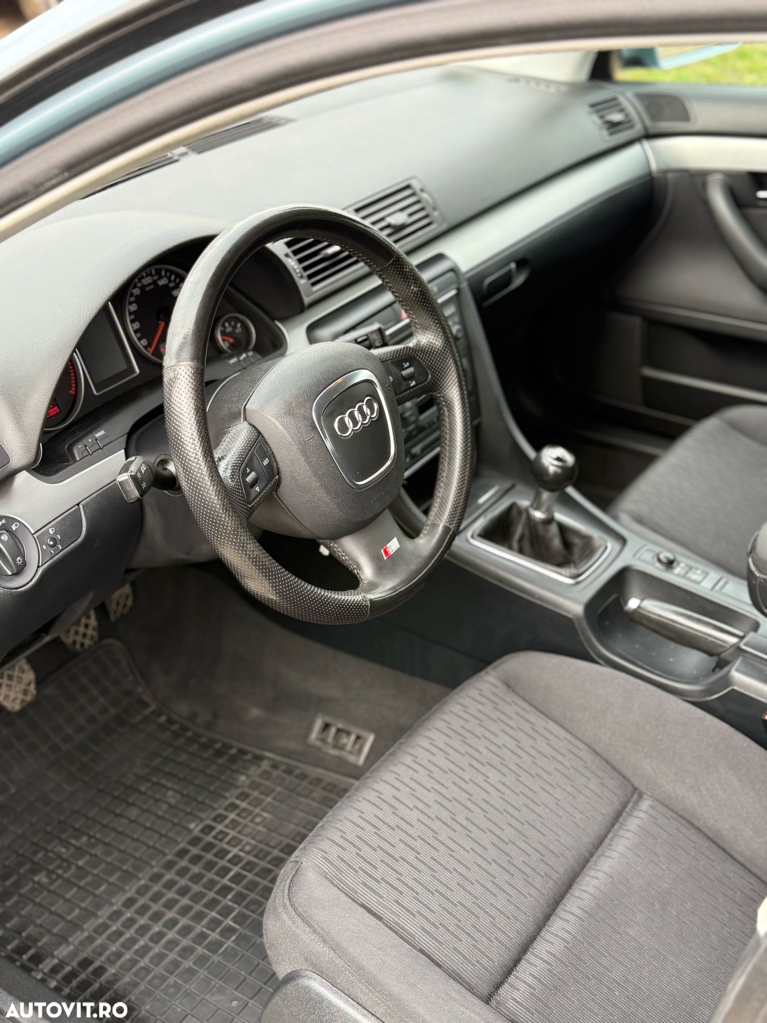 Audi A4 Avant 2.0 TDI - 7
