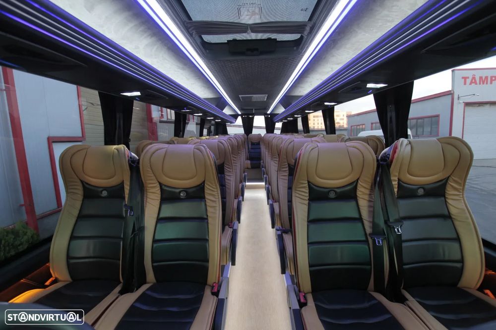 Mercedes Benz Sprinter 819 - 15
