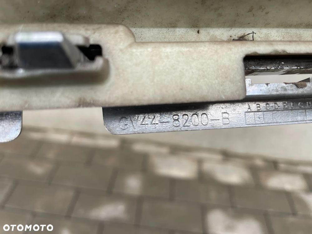 ATRAPA, GRIL FORD KUGA MK2 LIFT  2016-- - 7