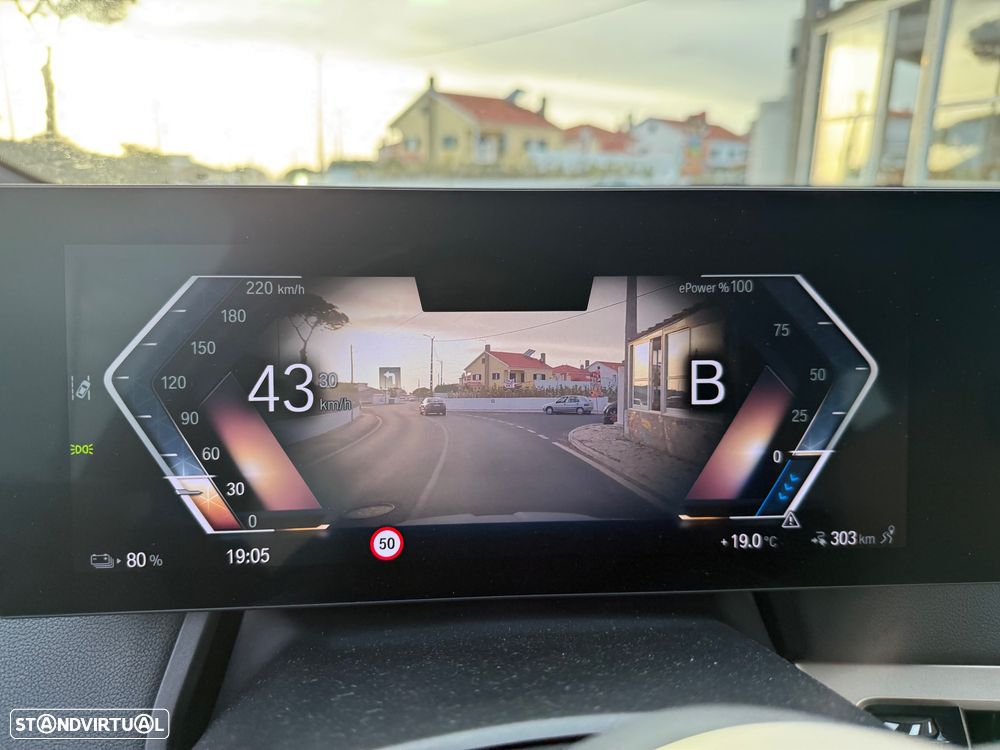 BMW iX xDrive 40 Pack Desportivo - 18