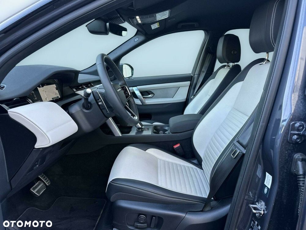 Land Rover Discovery Sport - 16