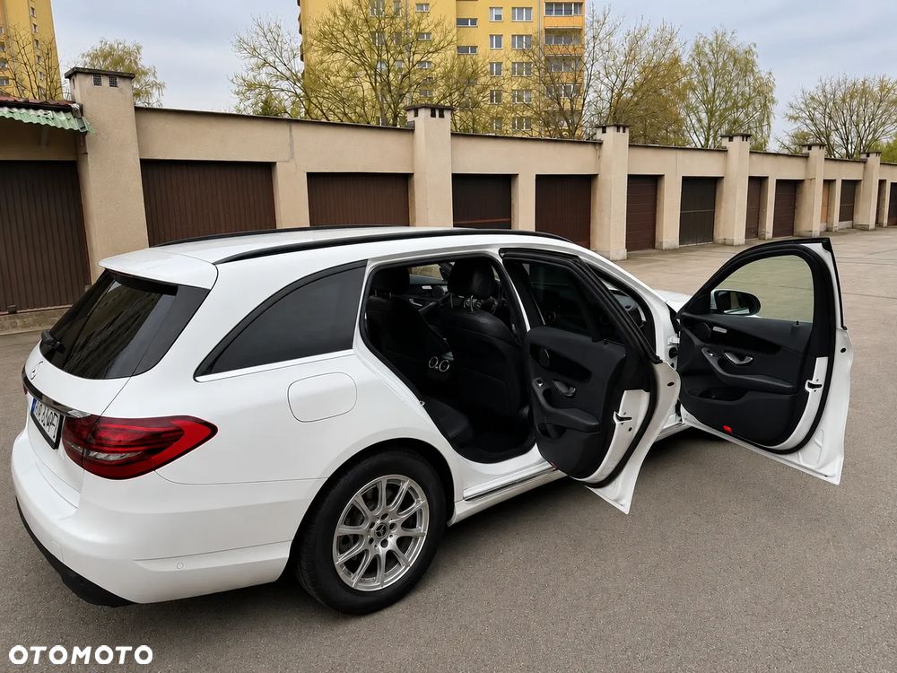 Mercedes-Benz Klasa C 200 d 9G-TRONIC - 36