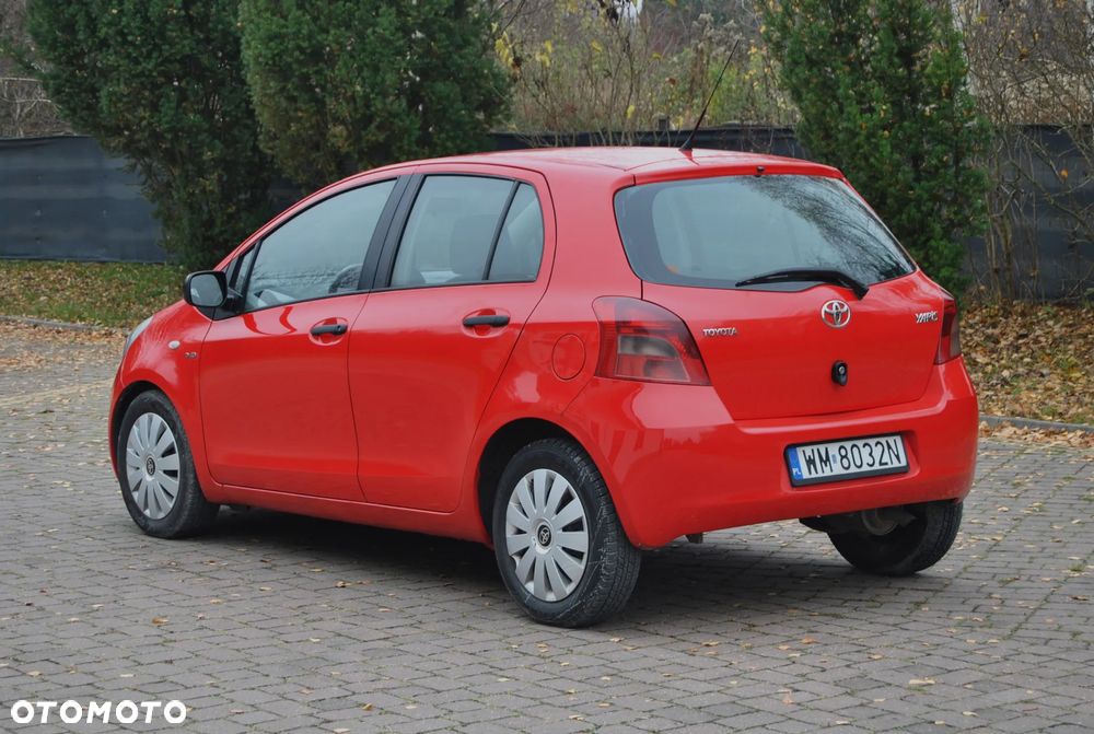 Toyota Yaris 1.4 D-4D Luna - 4