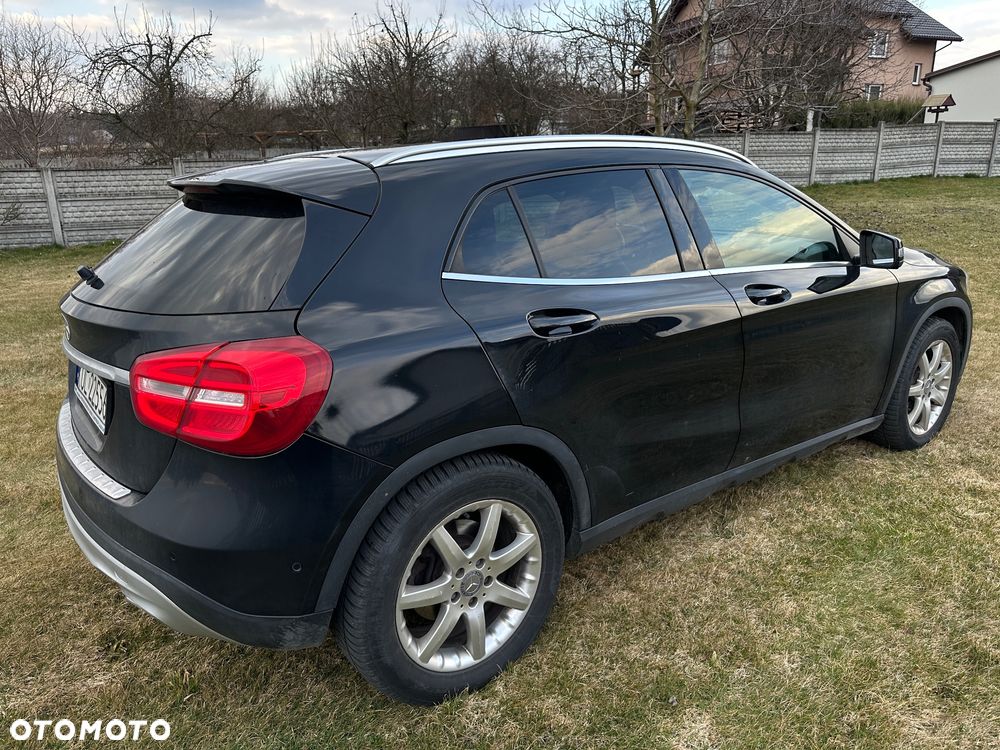 Mercedes-Benz GLA 220 d 4Matic 7G-DCT - 7