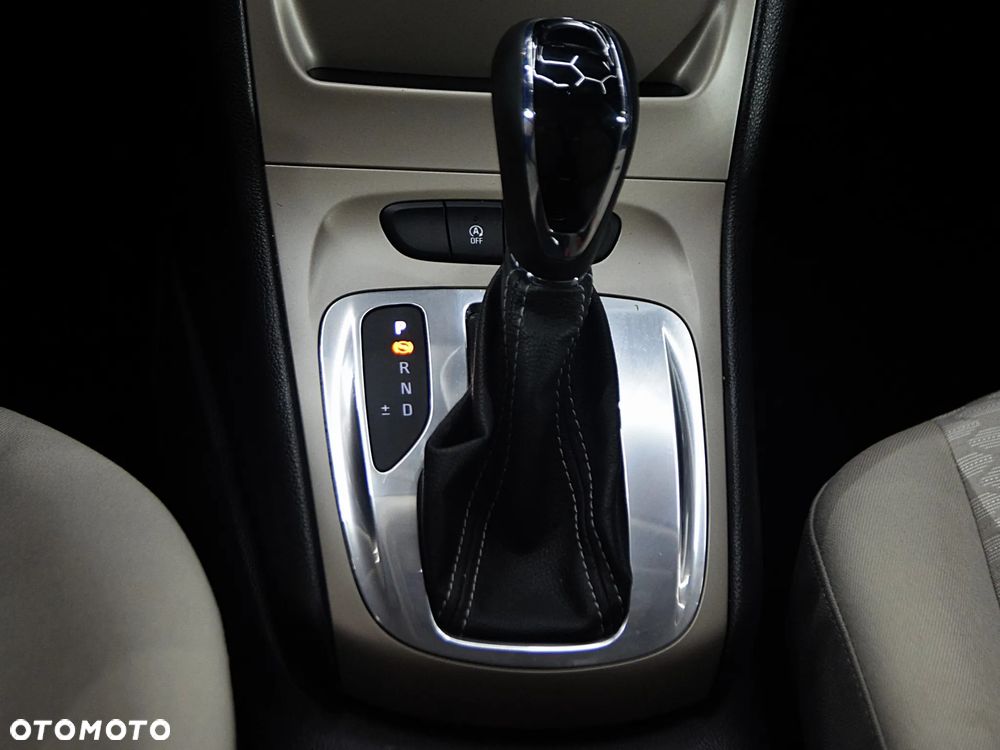 Opel Astra 1.4 T Enjoy S&S - 20