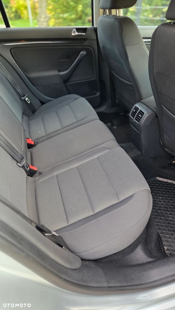 Volkswagen Golf 1.6 TDI Comfortline - 17