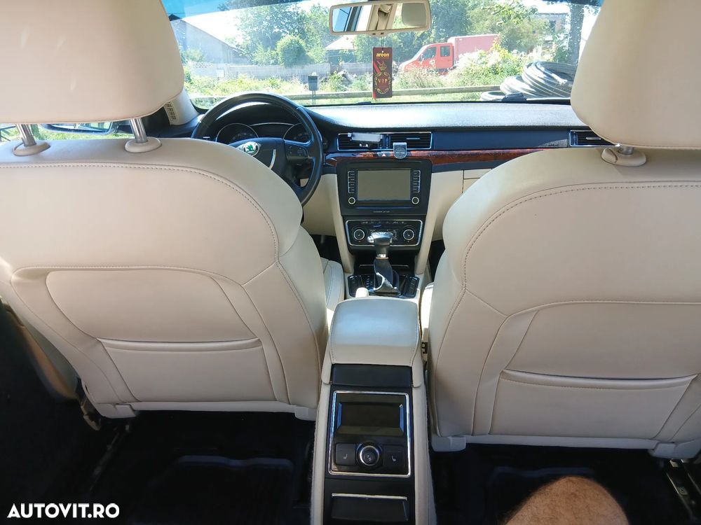 Skoda Superb 2.0 TDI 4X4 DSG Ambition - 16