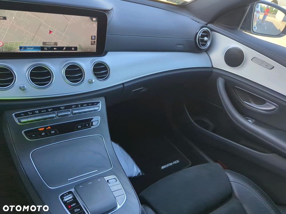 Mercedes-Benz Klasa E 220 d 4-Matic AMG - 25