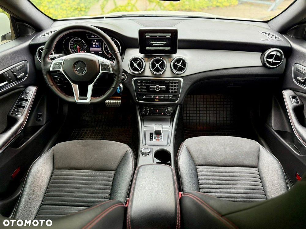 Mercedes-Benz CLA 45 AMG 4-Matic - 6