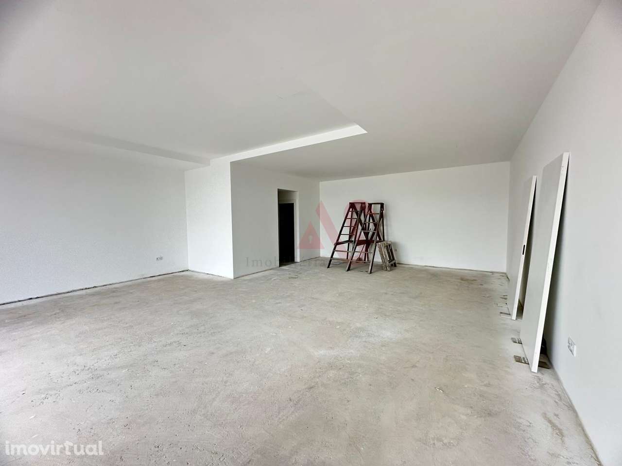 Loja com 83,10 m2 em Pedome, Vila Nova de Famalicão - Grande imagem: 3/13