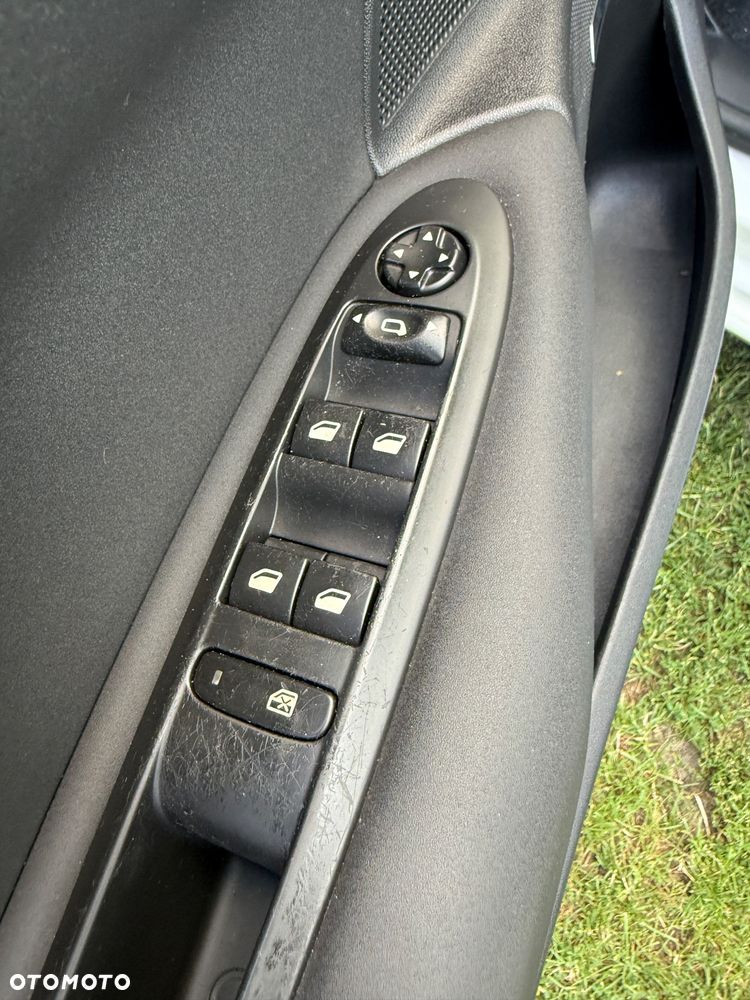 Citroën C4 1.6 VTi SX - 15