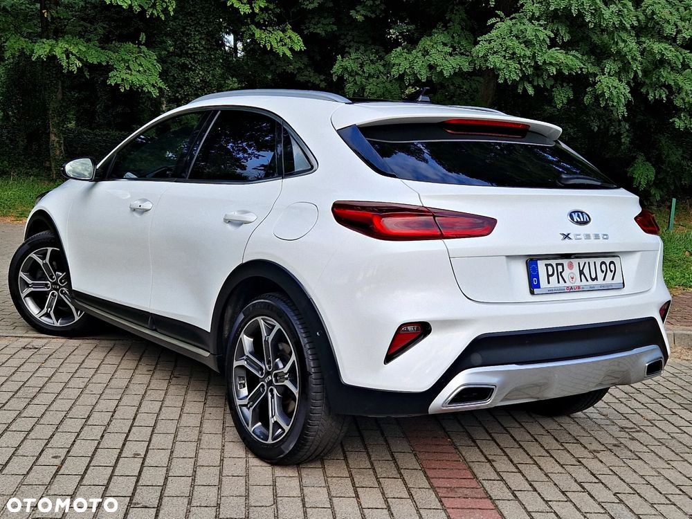 Kia XCeed - 10