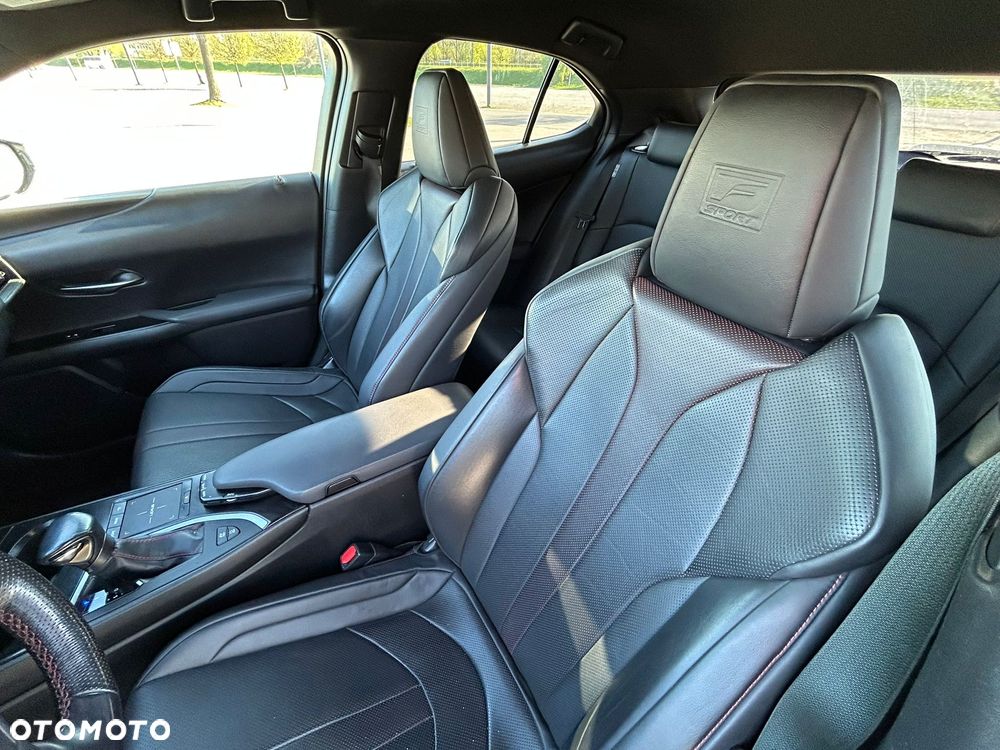 Lexus UX 250h F SPORT - 15